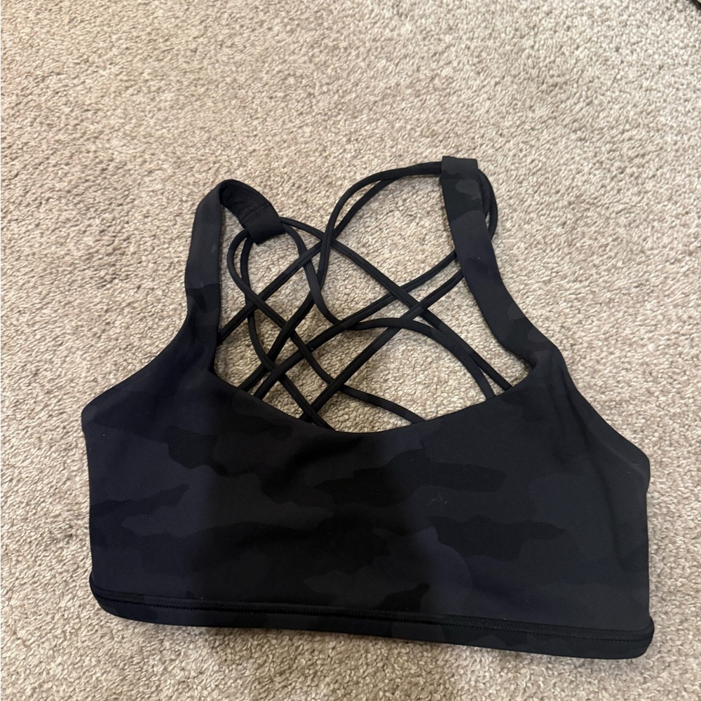 Lululemon Black Camo Strappy Sports Bralette - size 2/no pads